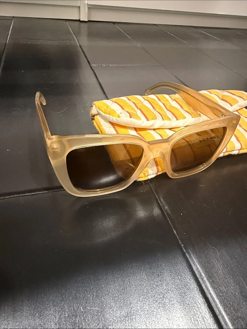 Sézane Sunglasses